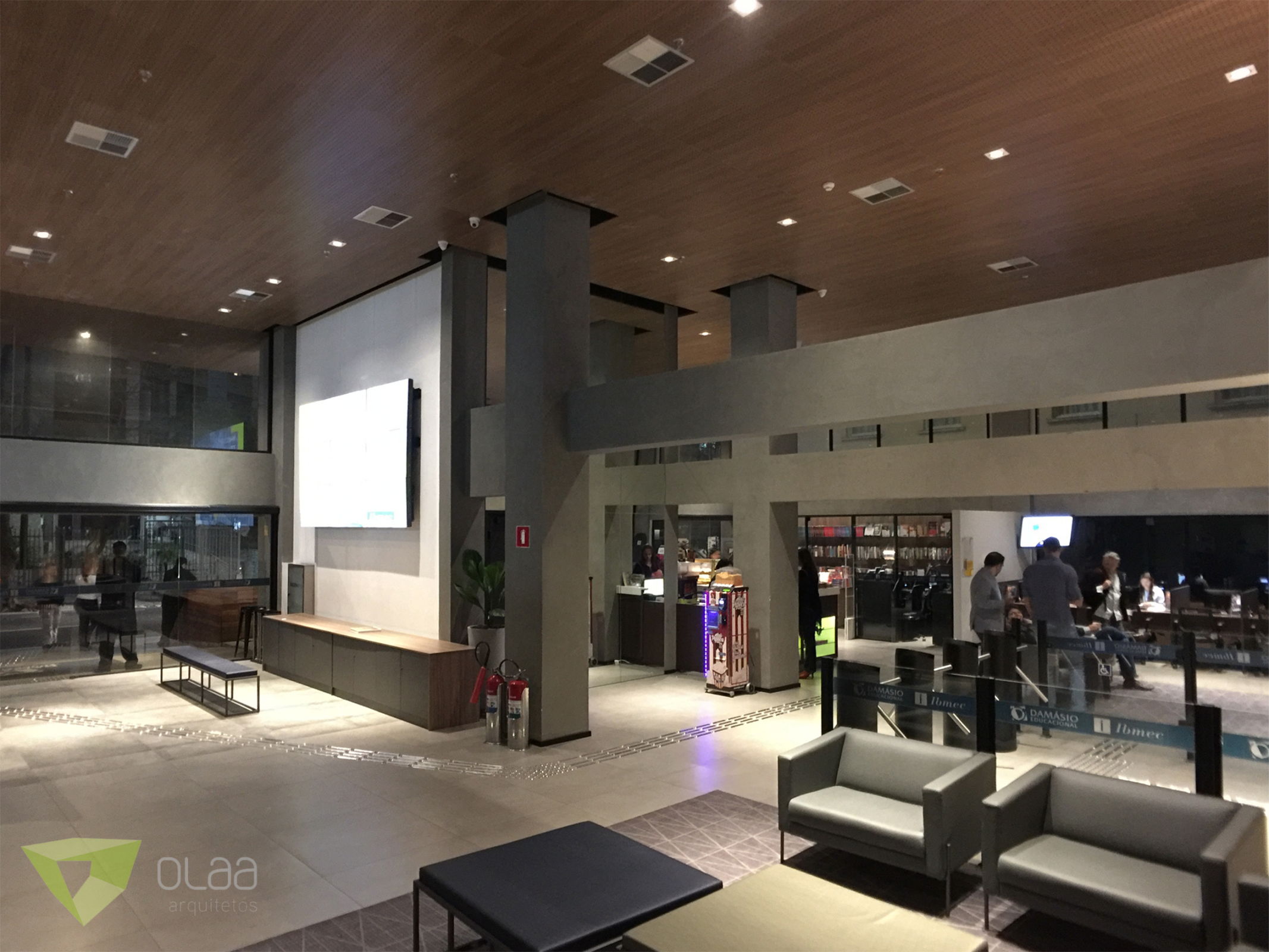 OLAA arquitetos 379ibmec07.JPG