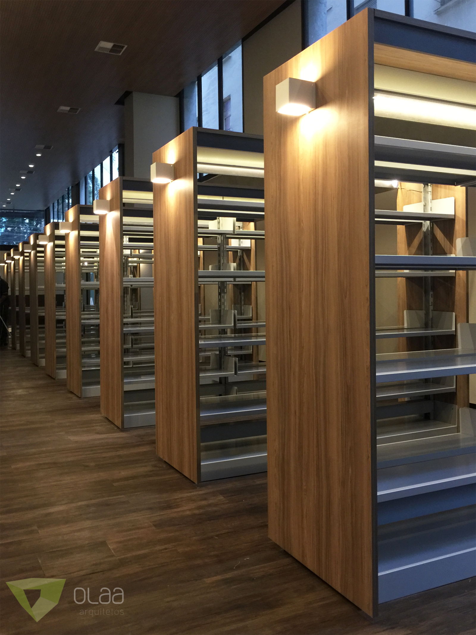 OLAA arquitetos 379ibmec11.JPG