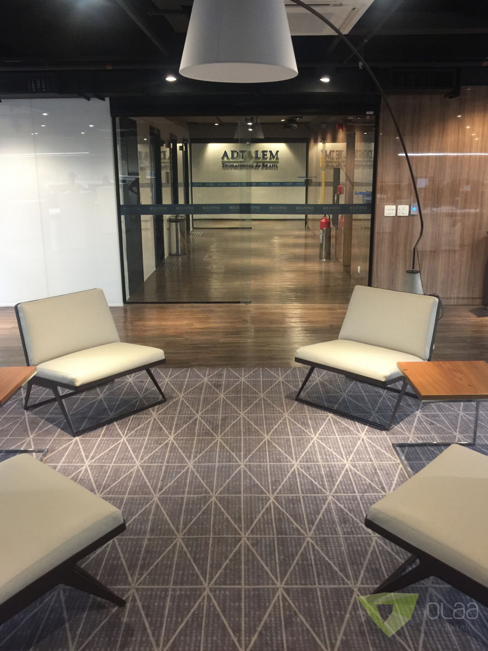 OLAA arquitetos 379ibmec19.JPG