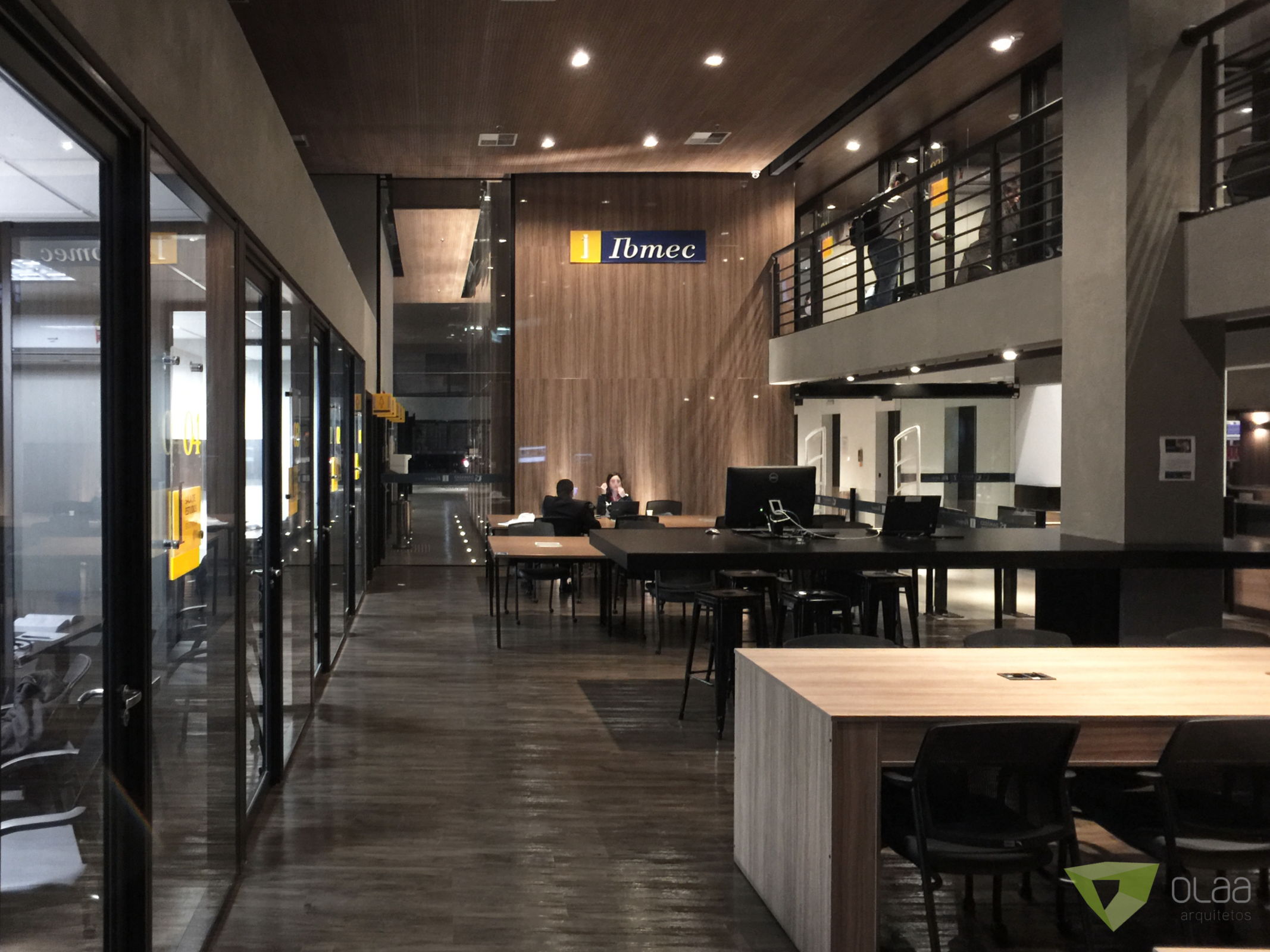 OLAA arquitetos 379ibmec10.JPG