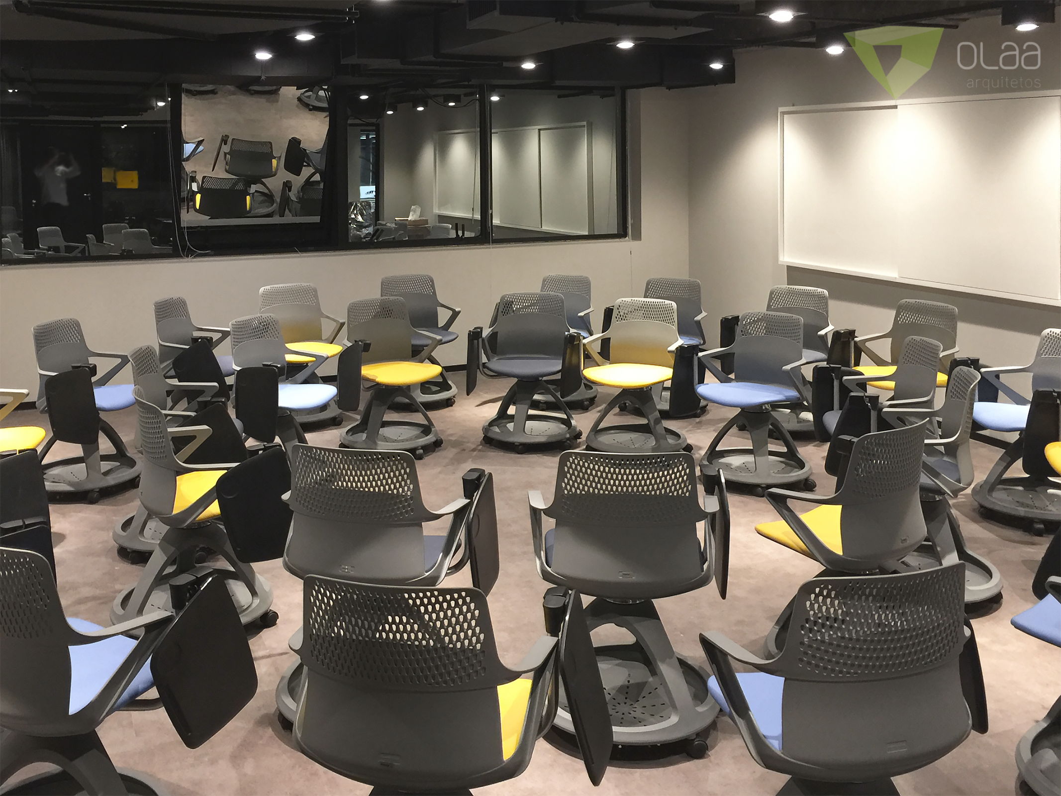 OLAA arquitetos 379ibmec18.JPG