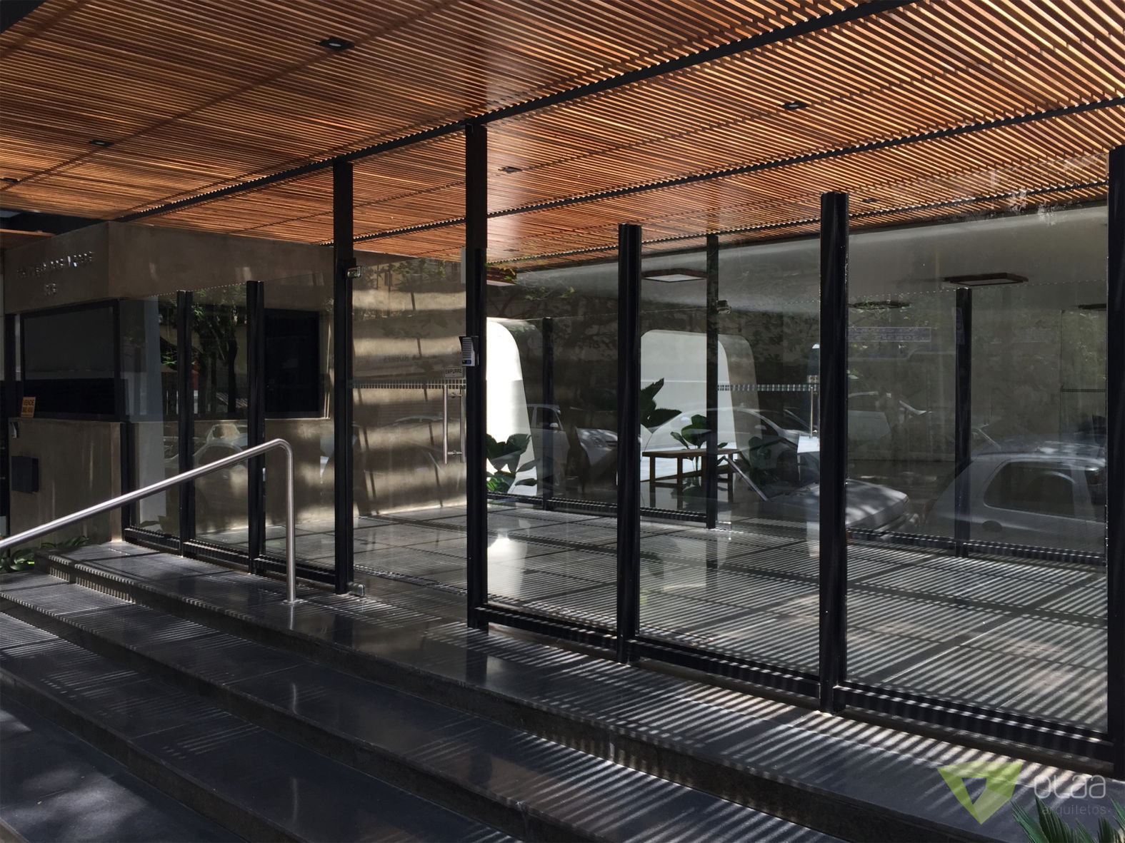 OLAA 372FRANCA10.JPG